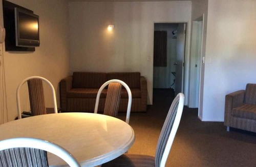 Wellington Hotel | Marksman Motor Inn