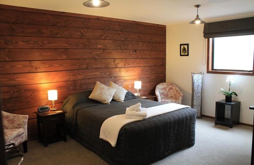 Kaikoura Bed & Breakfast | Inn the Bay Bed & Breakfast
