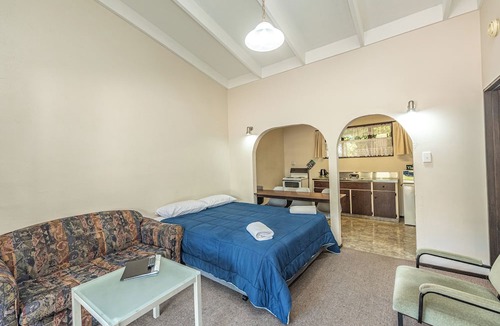 Whanganui Hotel | Riverside Motel