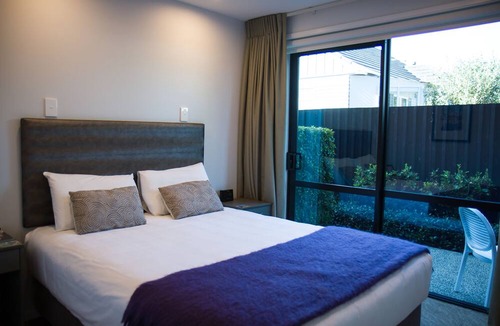 Tauranga South Hotel | 850 Cameron Motel