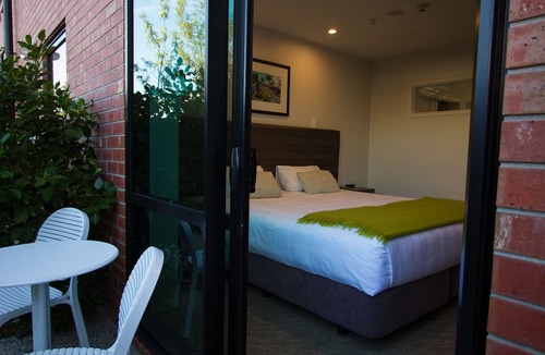 Tauranga South Hotel | 850 Cameron Motel