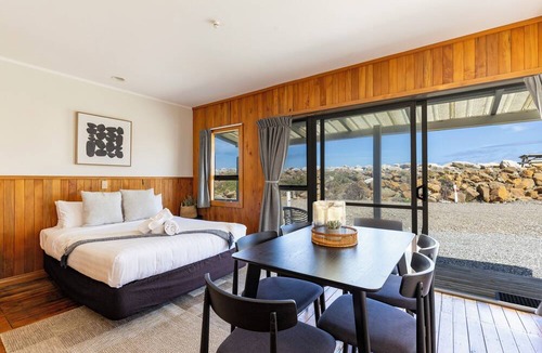 Punakaiki Hotel | Punakaiki Beachfront Motels