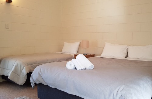 Taumarunui Hotel | Kelly's Riverside Motel