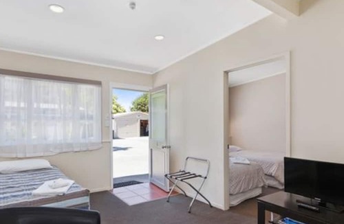 Whakatane Hotel | Amber Court Motel Whakatane