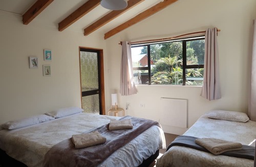 Punakaiki Hostel | Te Nikau Retreat - Hostel