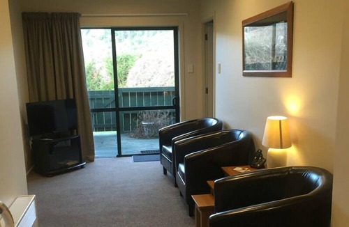Lake Roxburgh Village House | Lake Roxburgh Lodge