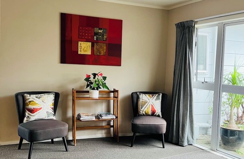 Mount Maunganui House | Seagulls Guesthouse