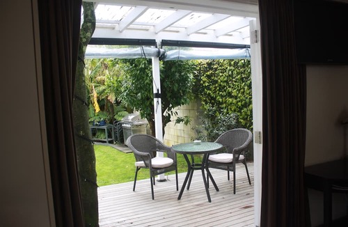 Ponsonby House | Ponsonby Manor