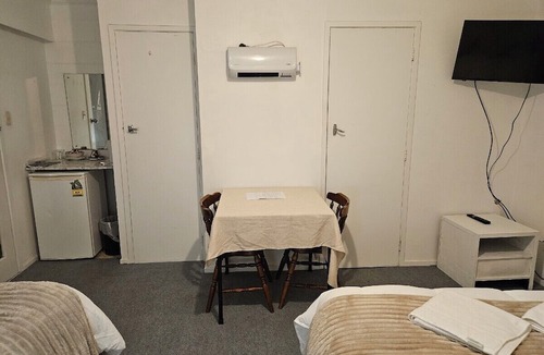 Te Awamutu Hotel | Park Lodge Motel