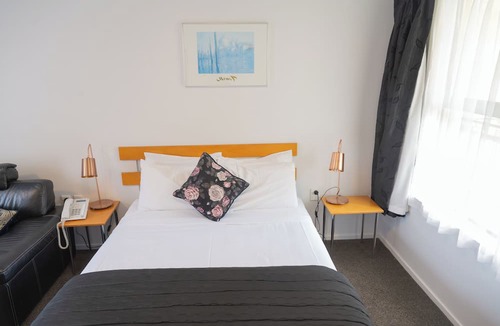 Te Aro Hotel | Victoria Court Motor Lodge