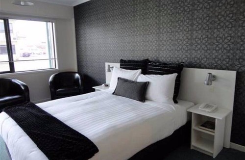 New Plymouth CBD Hotel | Abode on Courtenay Motor Inn