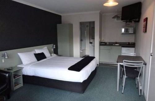 New Plymouth CBD Hotel | Abode on Courtenay Motor Inn