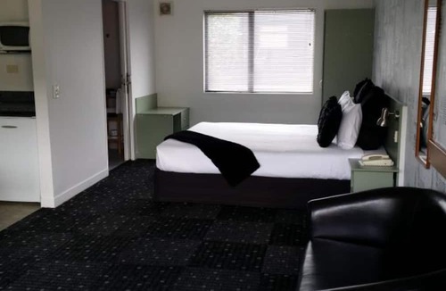 New Plymouth CBD Hotel | Abode on Courtenay Motor Inn