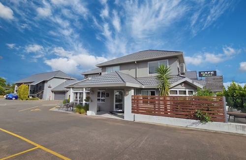 Palmerston North Hotel | Carramar Motor Inn