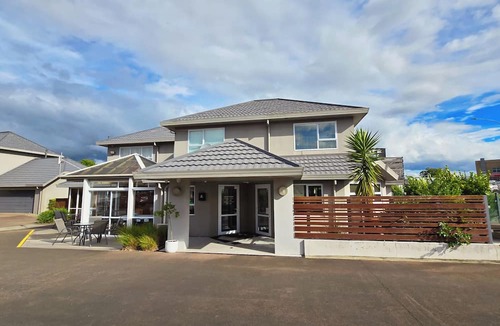 Palmerston North Hotel | Carramar Motor Inn