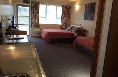 Picton Hotel | AAA Marlin Motel