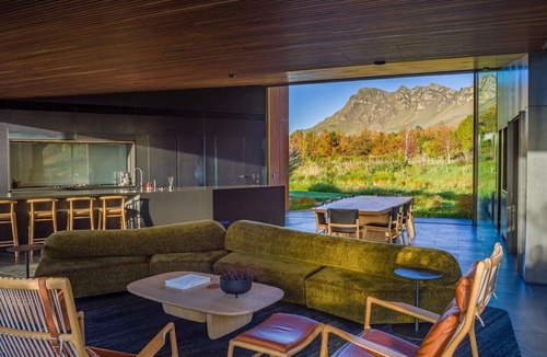 Tuki Tuki Cabin | Craggy Range Luxury Vineyard Retreat