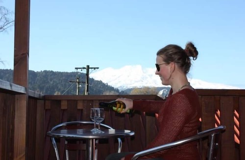 Ohakune Hotel | Canoe Safaris Lodge