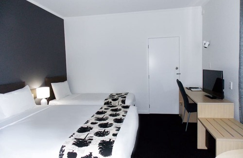 Parnell Hotel | Parnell Pines