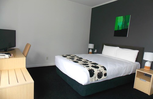 Parnell Hotel | Parnell Pines