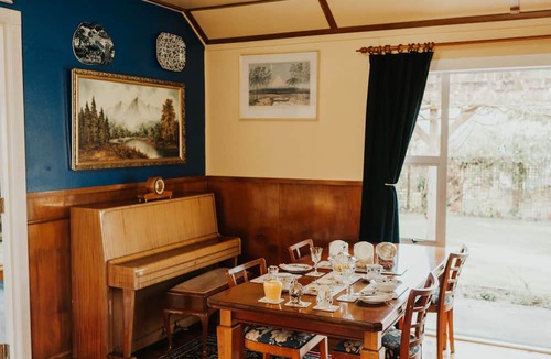 National Park Village Bed & Breakfast | Tongariro Crossing Lodge