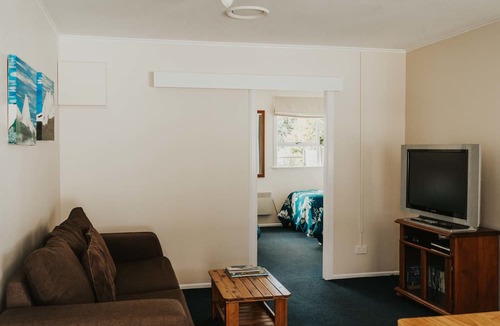 National Park Village Bed & Breakfast | Tongariro Crossing Lodge