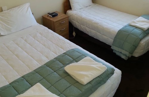 Blenheim Hotel | Ashleigh Court Motel