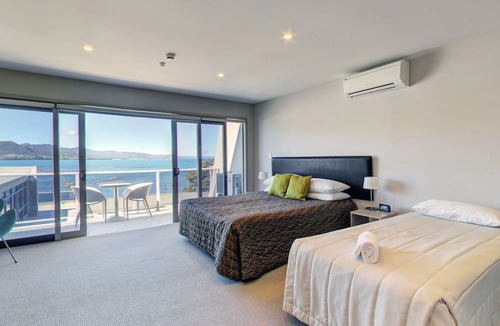 Te Kaha Hotel | Te Kaha Beach Hotel
