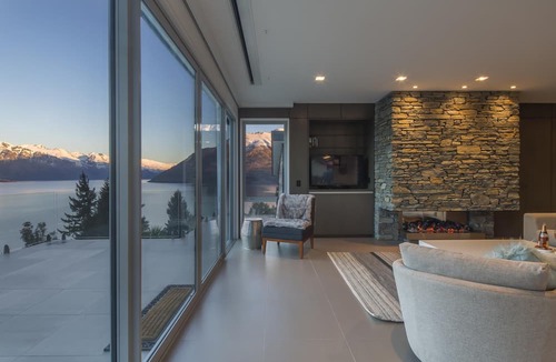 Fernhill Villa | The Views and Spa by Staysouth