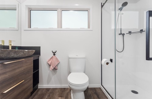 Ohope House | Location Location Location This ticks all boxes Sun, surf plus landscapped pool!