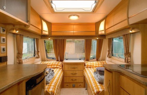 Wanaka Cabin | Sundale Caravan Retreat 2 Berth - Wanaka