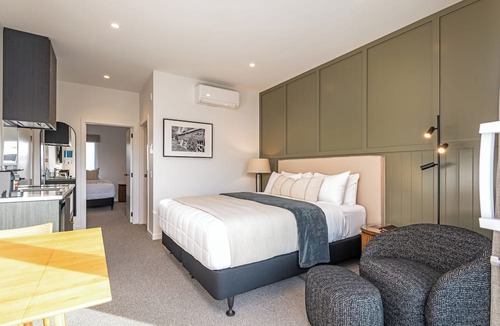 Bulls Hotel | The Stables Motel