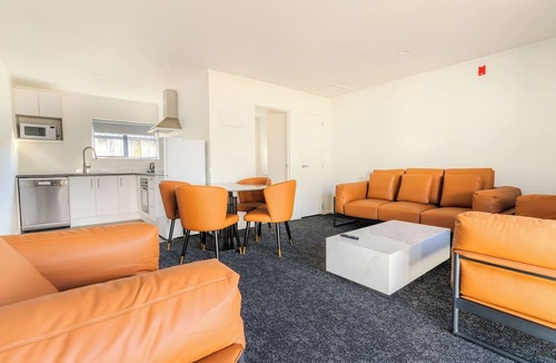 Hamilton North Hotel | Te Awa Suites
