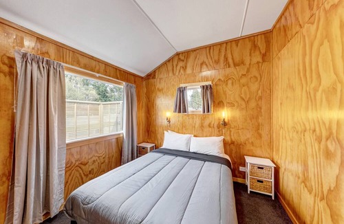 Burkes Pass Hotel | Burkes Pass Country Motel