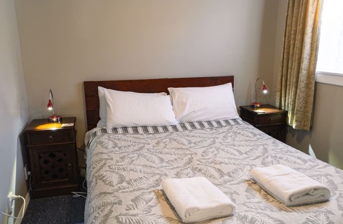 Burkes Pass Hotel | Burkes Pass Country Motel