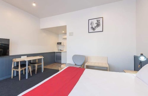 Richmond Hotel | Queen Street Studios