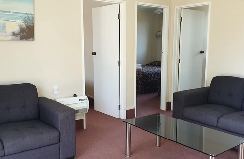 Ashburton Hotel | Commodore Motor Lodge