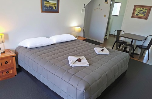 Drury Hotel | Drury Motor Lodge