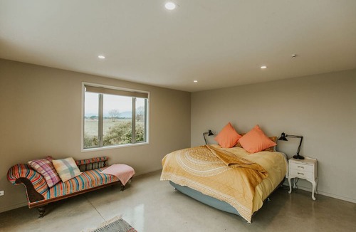 Richmond House | Appleby House & Rabbit Island Huts