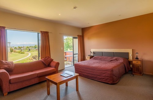 Blenheim Hotel | Waterfront Motels