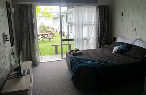 Dargaville Hotel | Parkview Motel