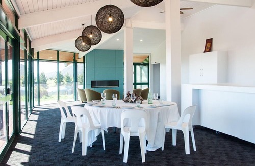 Barrytown House | Rataview Accommodation