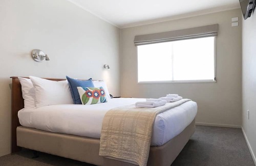 Tauranga South Hotel | Colonial Court Motor Inn