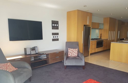 Waipahihi Apartment | Waimahana Apartment 4