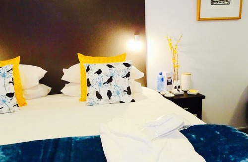 Hamilton Hotel | BKs Premier Motel Hamilton
