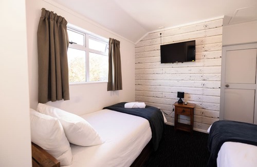 Taupo Hostel | Haka House Taupo