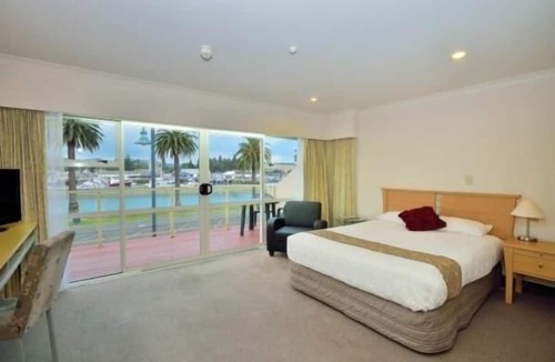 Gisborne Hotel | Senator Motor Inn