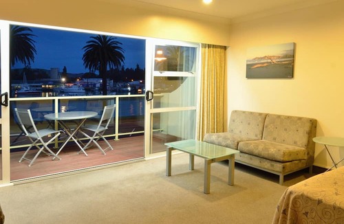 Gisborne Hotel | Senator Motor Inn