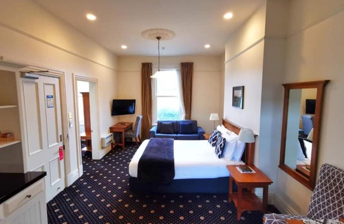 North Dunedin Hotel | Highland House Boutique Hotel
