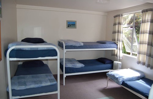 New Plymouth Hostel | Egmont Eco Leisure Park - Hostel